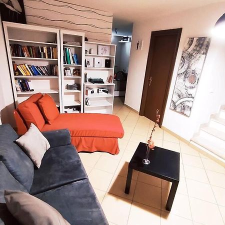 Large House 3 Floors City 'N Sea Vitinia Luaran gambar